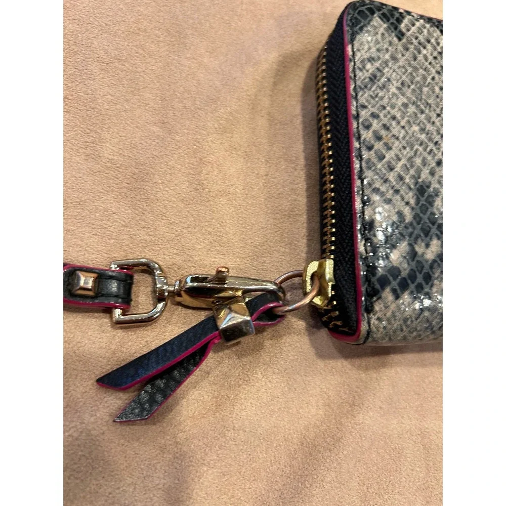 Stella And Dot Python Print Wrislet Wallet Phone Holder